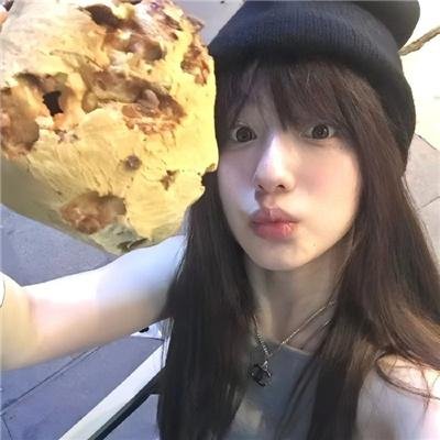 赖猫的狮子倒影